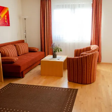 Mitten In Der Welt - Gh Roither Hotel Herzogsdorf